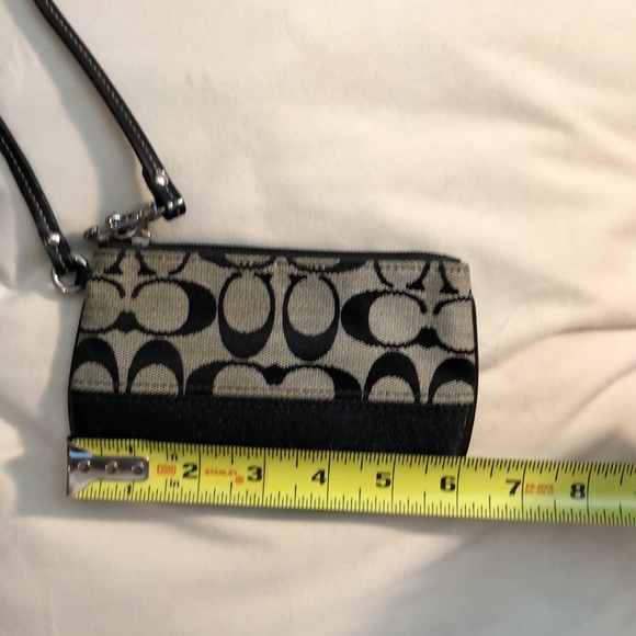 Classic Black Coach Weistlet - Picture 5 of 6